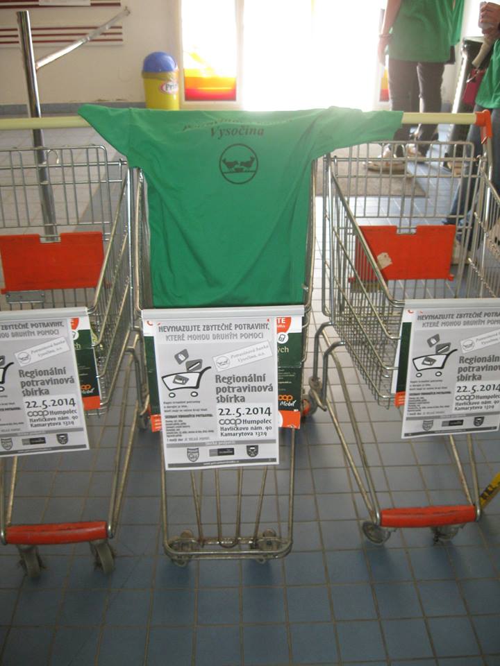 2014 05 Potravinová sbírka